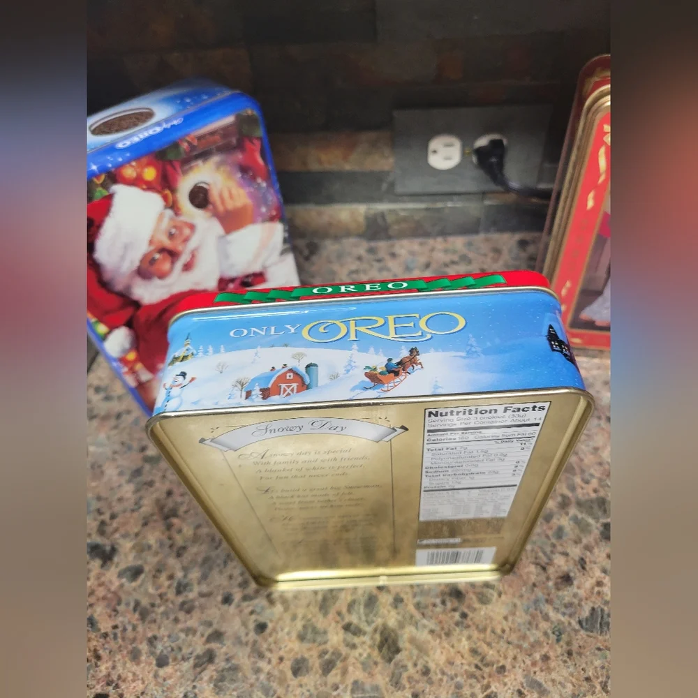 5 Vintage Oreo Christmas Tins‎ 1991, 1996, 1999, 2000, 2002 Excellent Condition